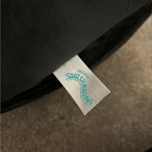 NWOT 16” Calio the cat witch Halloween Squishmallow - Picture 2 of 4